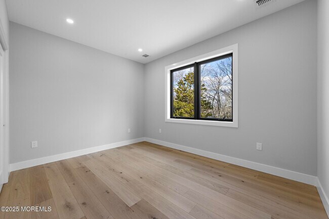 Building Photo - 239 Berkeley Dr