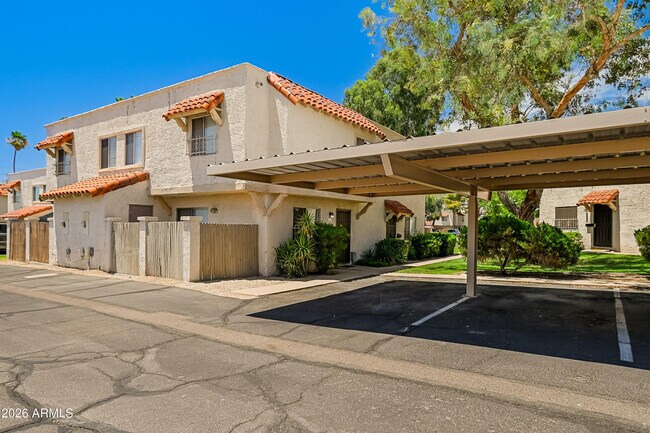 Building Photo - 1237 E Lawrence Ln