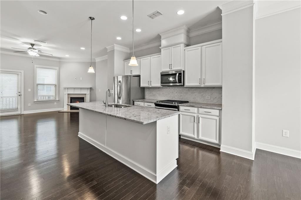 Building Photo - 4435 Donahue Ave