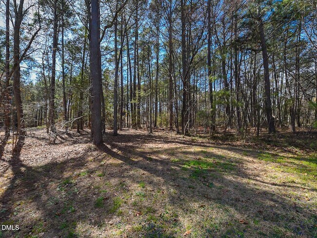 Building Photo - 4304 Amherst St