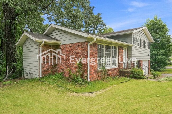 Building Photo - 1021 Hagwood Rd