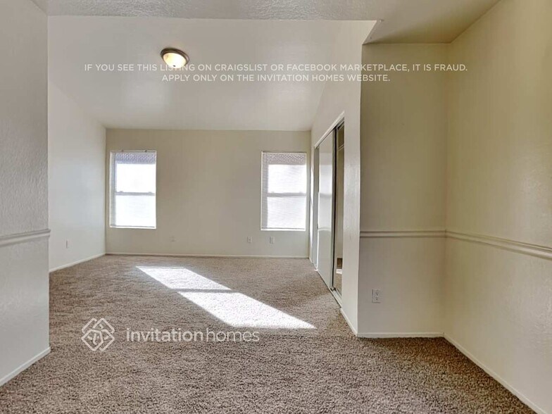 Building Photo - 3140 Crowne Dr