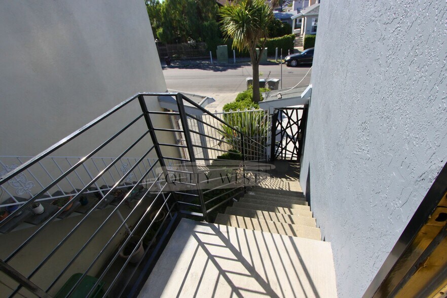 stairs to unit - 3506 Suter St