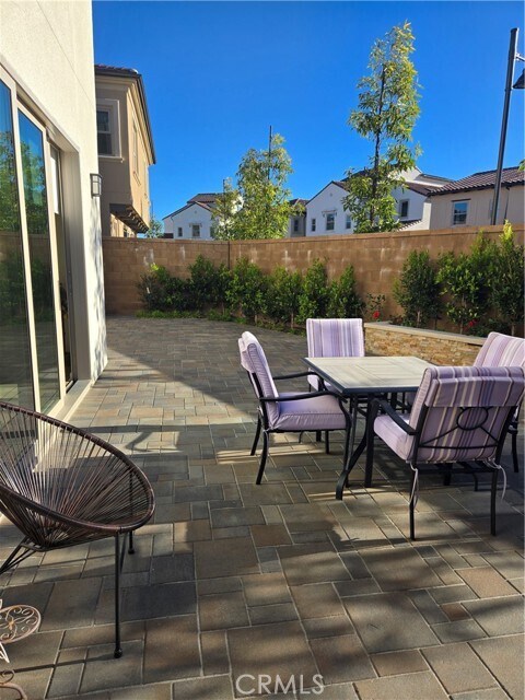 Building Photo - 113 Escala