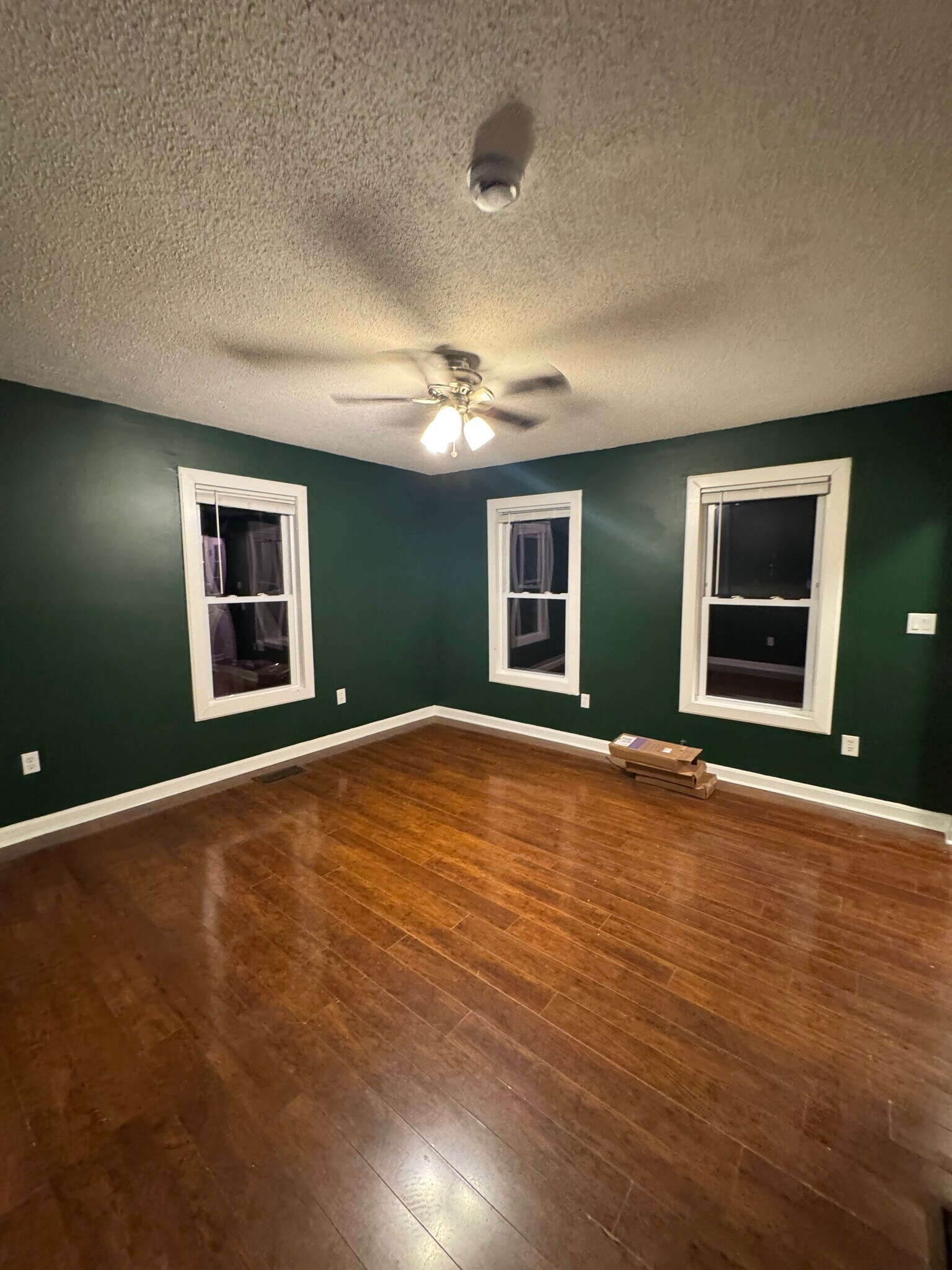 Building Photo - 4 Library St