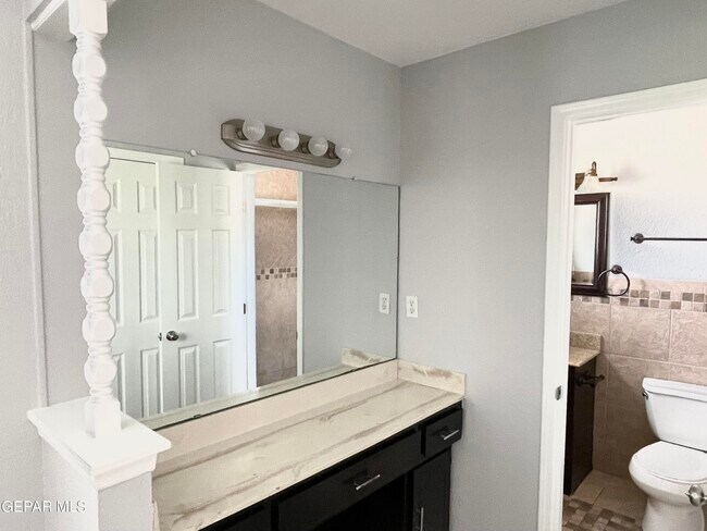 Building Photo - 11417 Rex Baxter Dr