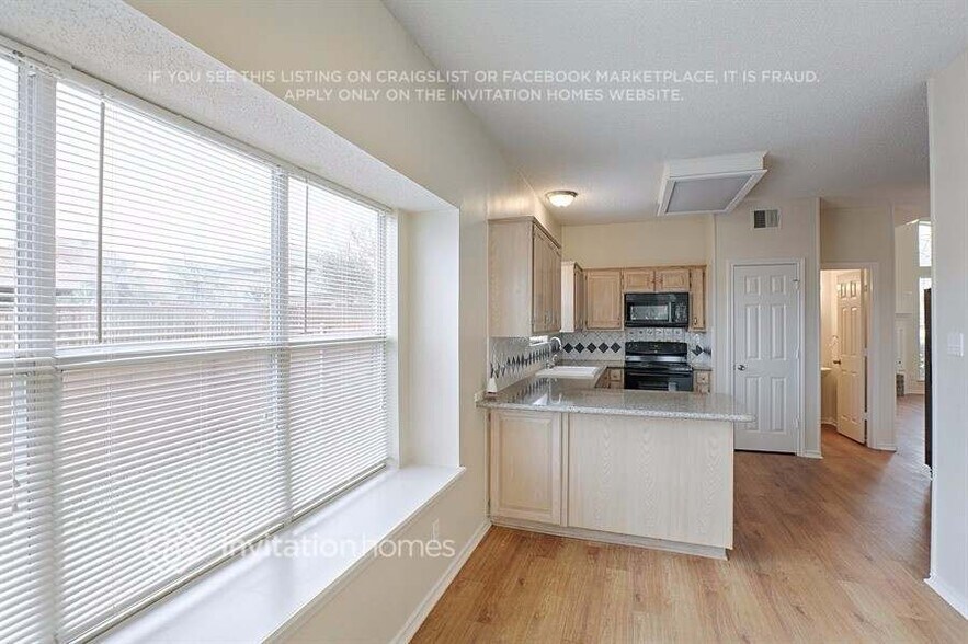 Building Photo - 2259 Meadowstone Dr