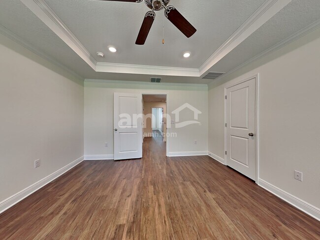 Building Photo - 27264 St Andrews Ave