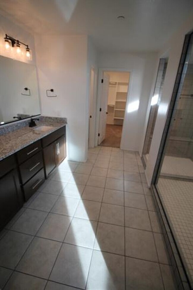 Building Photo - STUNNING 4-Bedroom + Den Home in Gladden Farms!!!!! SOLAR PANELS!!!