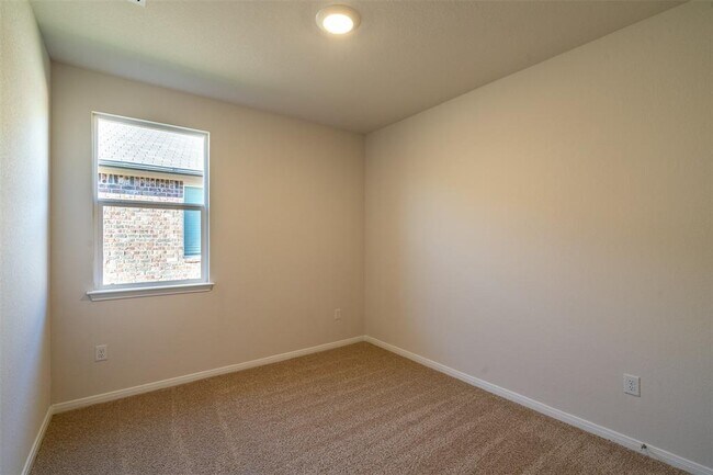 Building Photo - 233 Brooklyn Dr