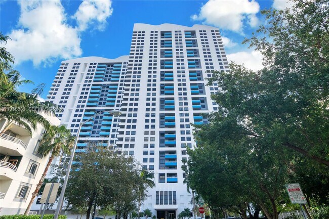 Building Photo - 1330 West Ave