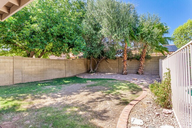 Building Photo - 7392 W Kristal Way