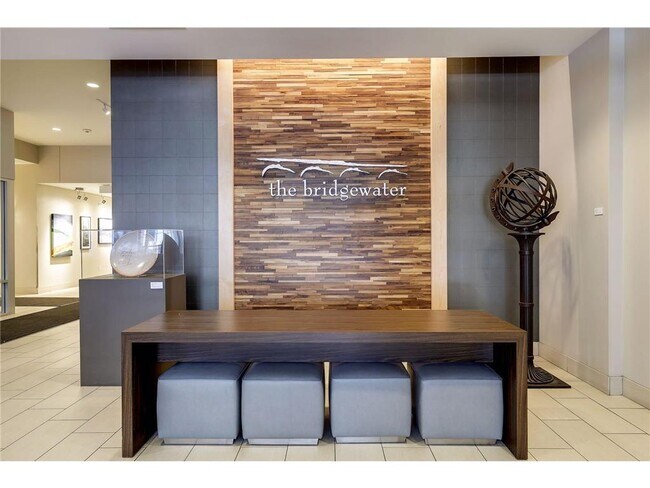 Building Photo - 215 10th Ave S