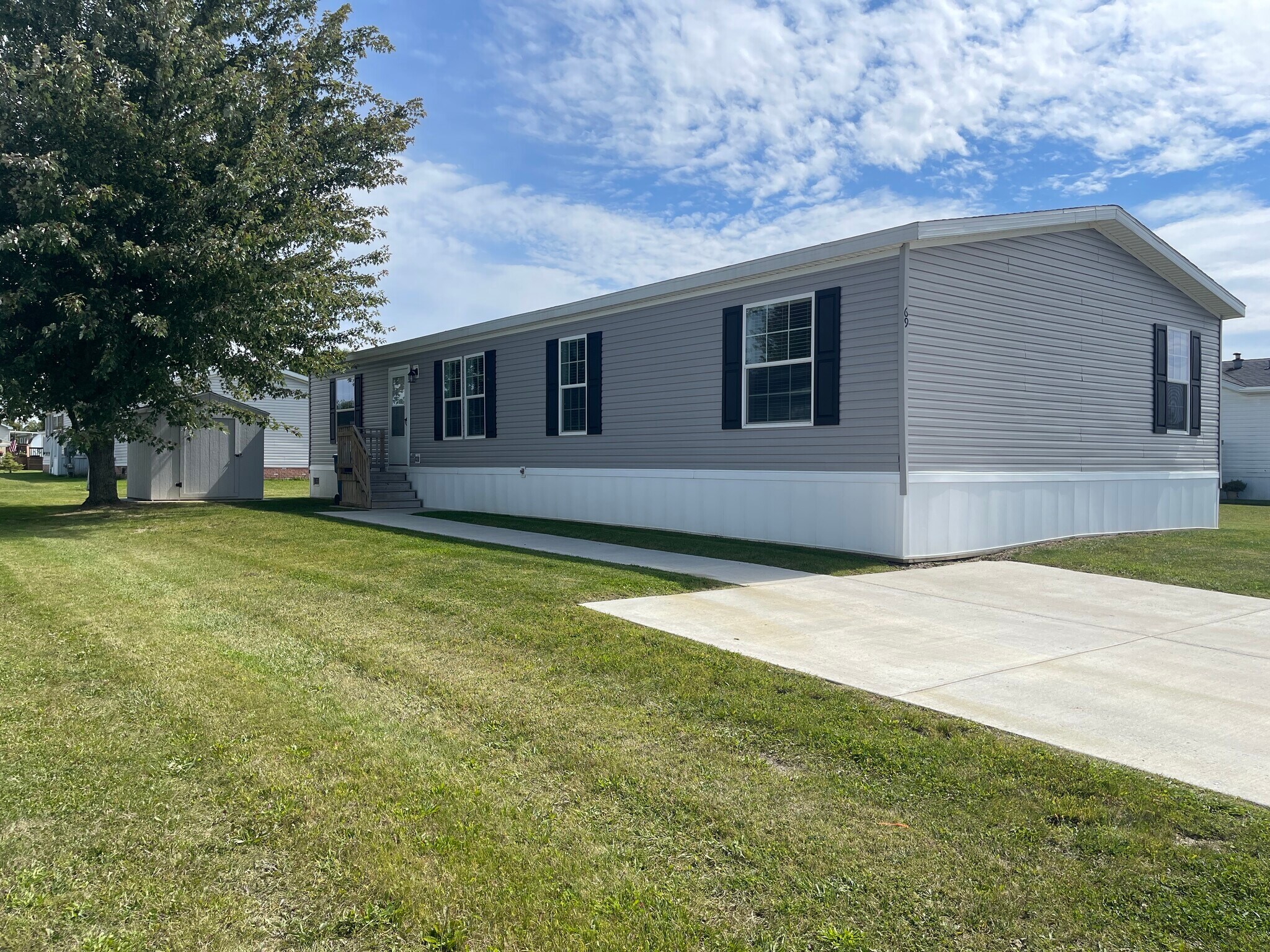 Building Photo - 69 Ashley Cir