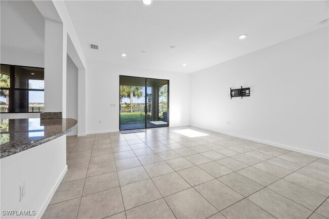 Building Photo - 4583 Lamaida Ln