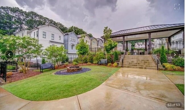 Building Photo - 830 Grove Bnd