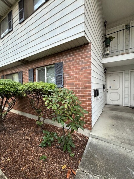 Primary Photo - 3431 NE 73rd Ave