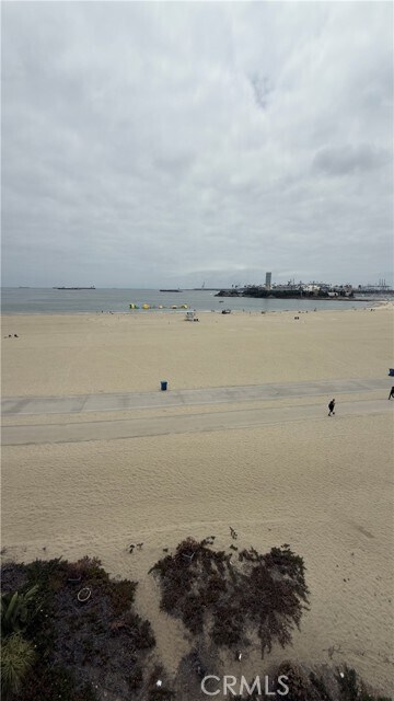 Building Photo - 1174 E Ocean Blvd