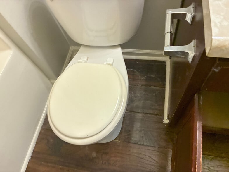 Building Photo - Room in Townhome on Stone Gate Way