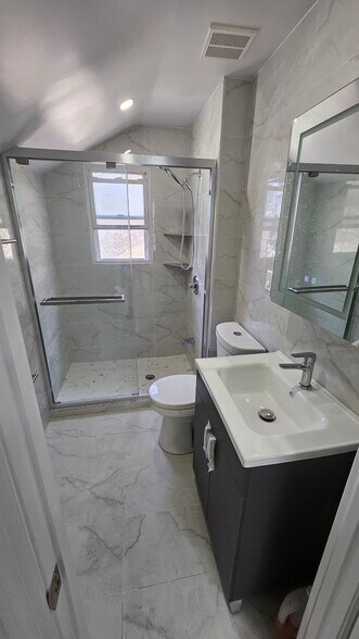 Bathroom - 2809 Avenue I