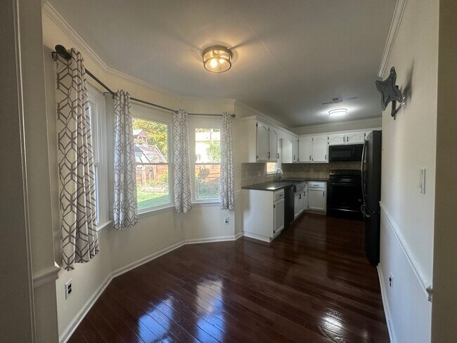Kitchen - 7536 Fallow Ln