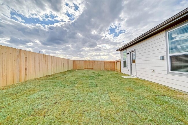 Building Photo - 16131 Kingfield Haven Dr