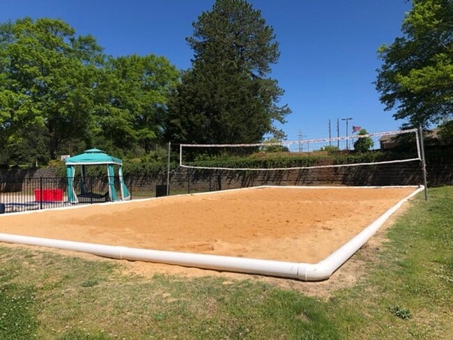 Building Photo - 102-L University Village