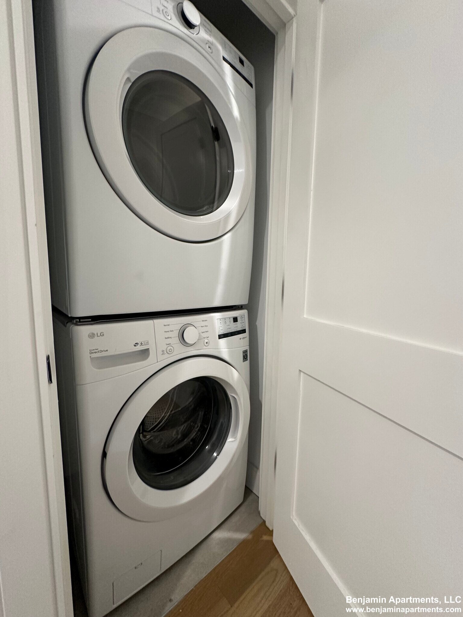 Building Photo - 47 Englewood Ave