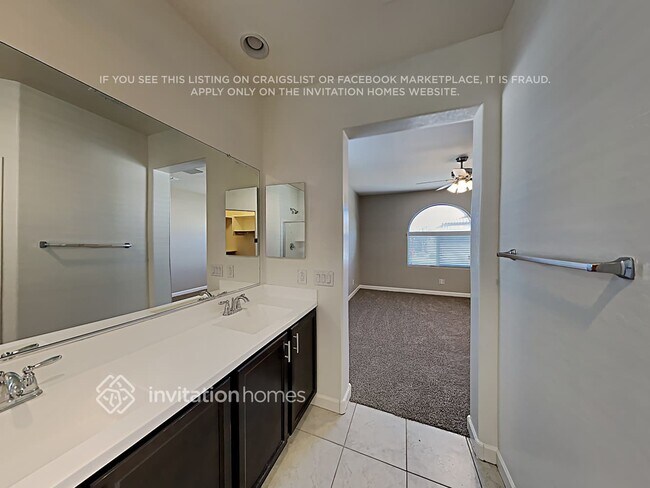 Building Photo - 43927 Caven Dr