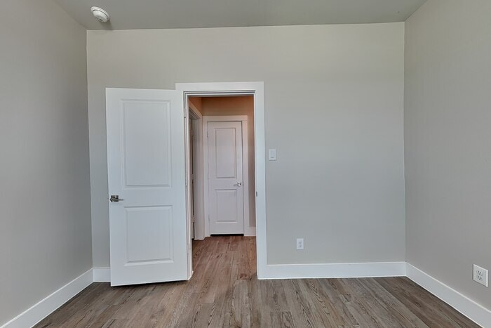 Building Photo - 1501 Marvin Gardens