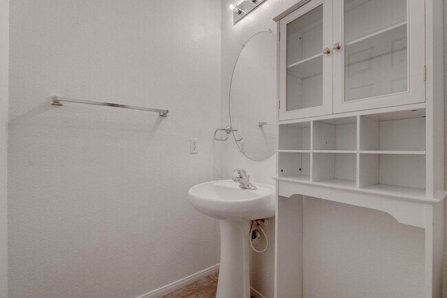 Building Photo - 3109 Strawberry Park Dr