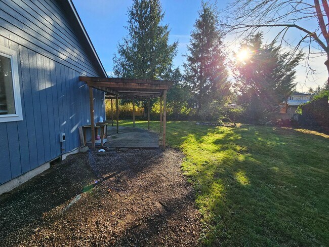 Building Photo - Secluded 3 Bed 2 Bath Rambler in Sultan