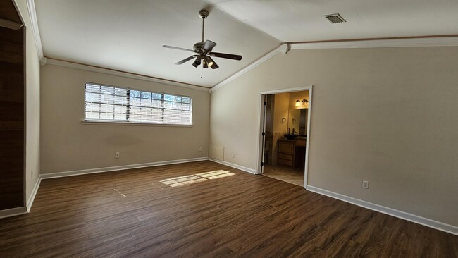 Building Photo - 315 Sailfish Cir