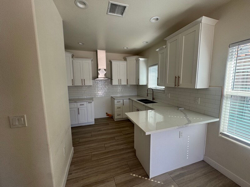 Building Photo - 1410 E Yucca Dr