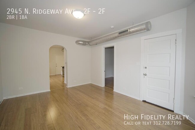 Building Photo - 2945 N Ridgeway Ave