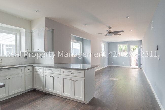 Building Photo - 1352 E 23rd St