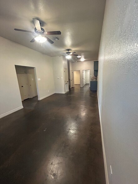 Building Photo - 406 Hayes St