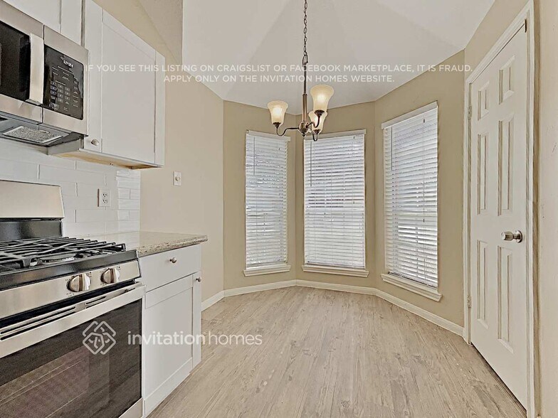 Building Photo - 1347 Havelock Dr