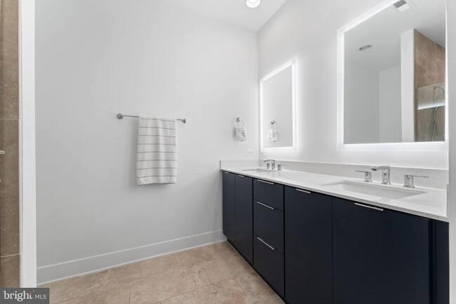 Building Photo - 3533 Bellflower Ln