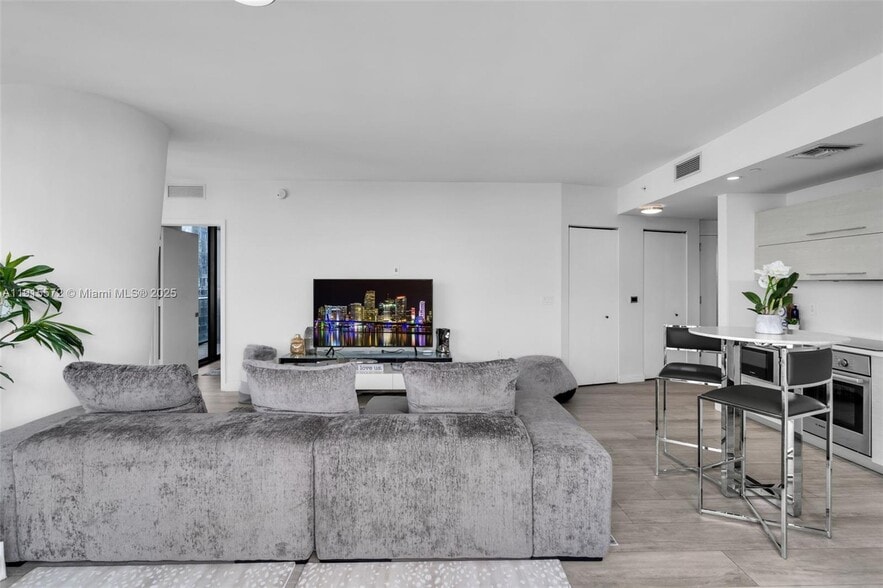 Building Photo - 55 SW 9th St