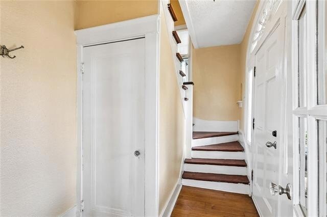 Building Photo - 301 City Park Ave