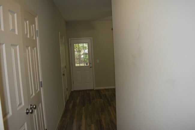 Building Photo - 3355 Deer Valley Dr