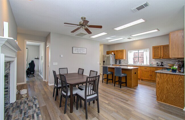 Building Photo - 6522 Everhill Cir