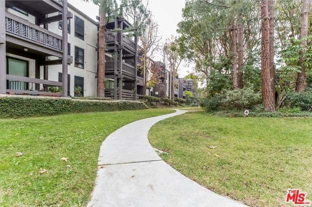 Building Photo - 7765 W 91st St