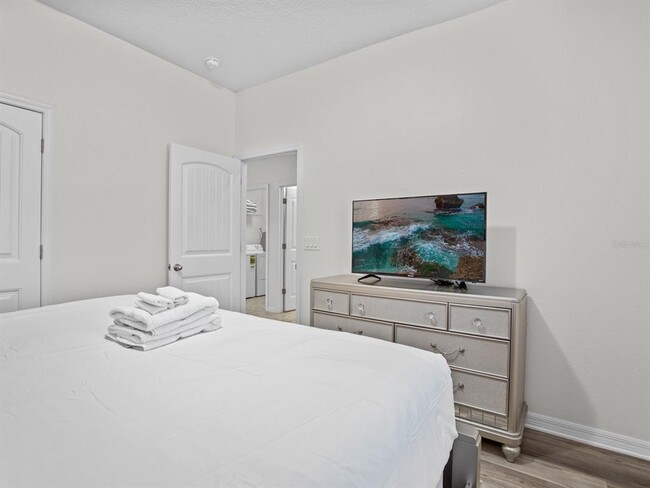 Building Photo - 4811 Terrasonesta Dr