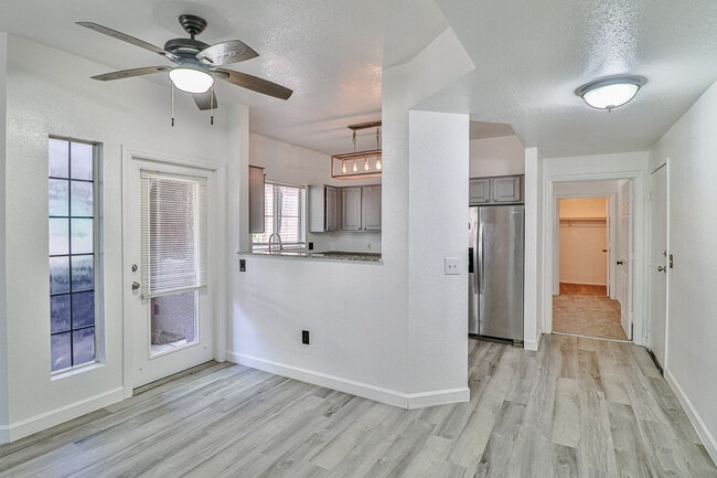 Building Photo - 5250 S Rainbow Blvd