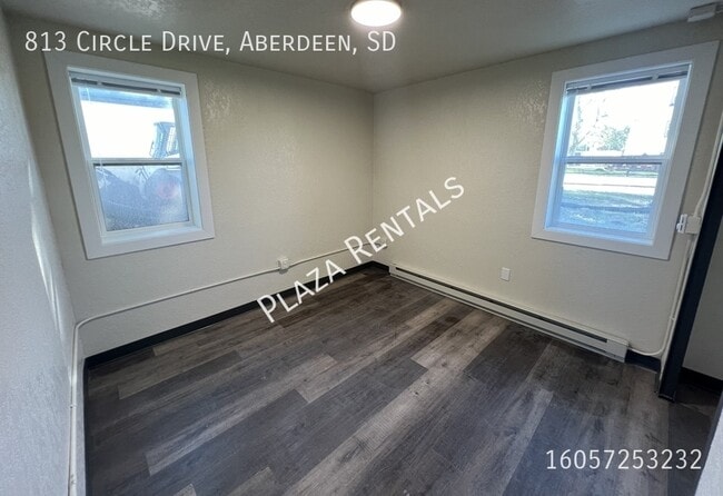 Building Photo - 1019 N 2nd St