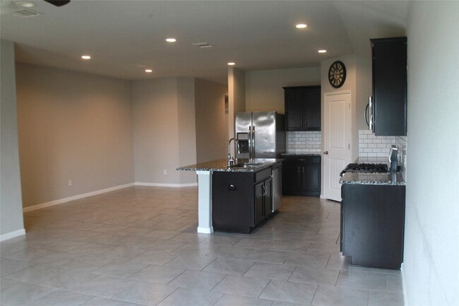 Building Photo - 3015 Lightles Manor Ct
