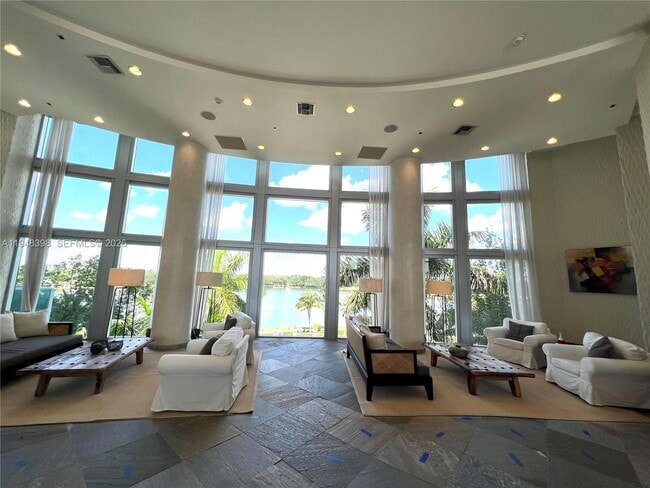 Building Photo - 2681 N Flamingo Rd