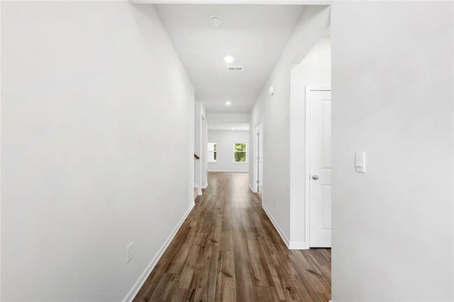 Building Photo - 5021 Silver Canoe Wy